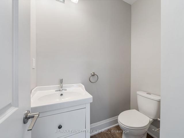1 - 102 Park Ave, House other with 2 bedrooms, 2 bathrooms and 2 parking in Brantford ON | Image 3