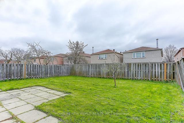 23 Martlesham Rd, House attached with 4 bedrooms, 3 bathrooms and 4 parking in Markham ON | Image 33