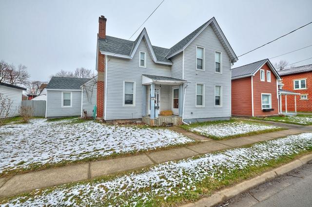 640 King St E, House detached with 5 bedrooms, 3 bathrooms and 6 parking in Port Colborne ON | Image 1