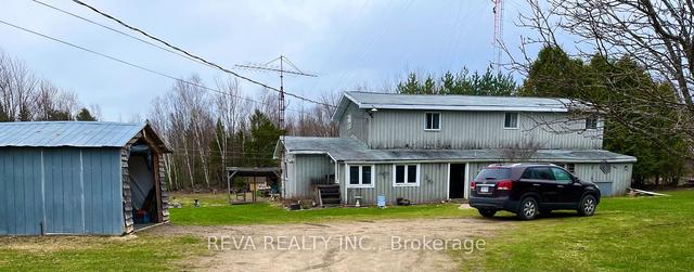 1073 Airport Rd, House detached with 3 bedrooms, 1 bathrooms and 11 parking in Faraday ON | Image 4
