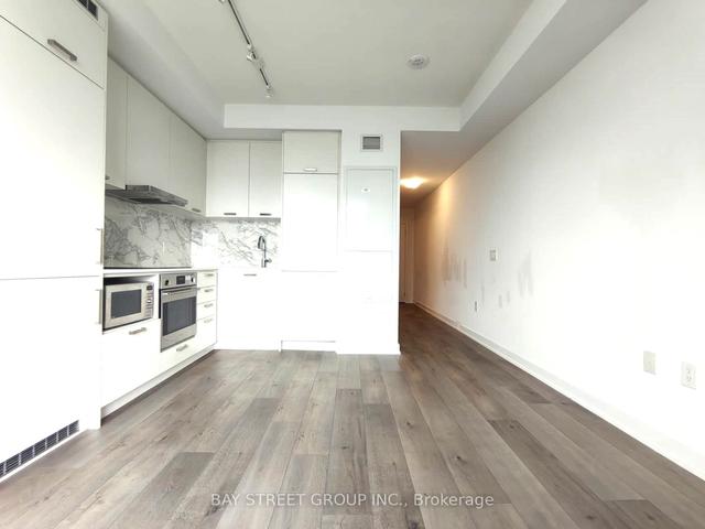 917 - 38 Honeycrisp Cres, Condo with 0 bedrooms, 1 bathrooms and 0 parking in Vaughan ON | Image 33